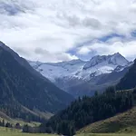 Neuwalder *